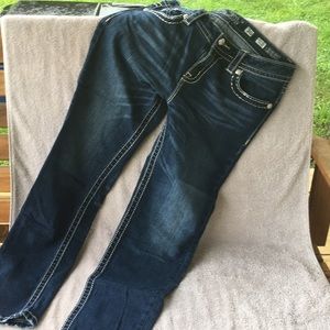 Miss Me skinny leg!! Wore once or twice!!!